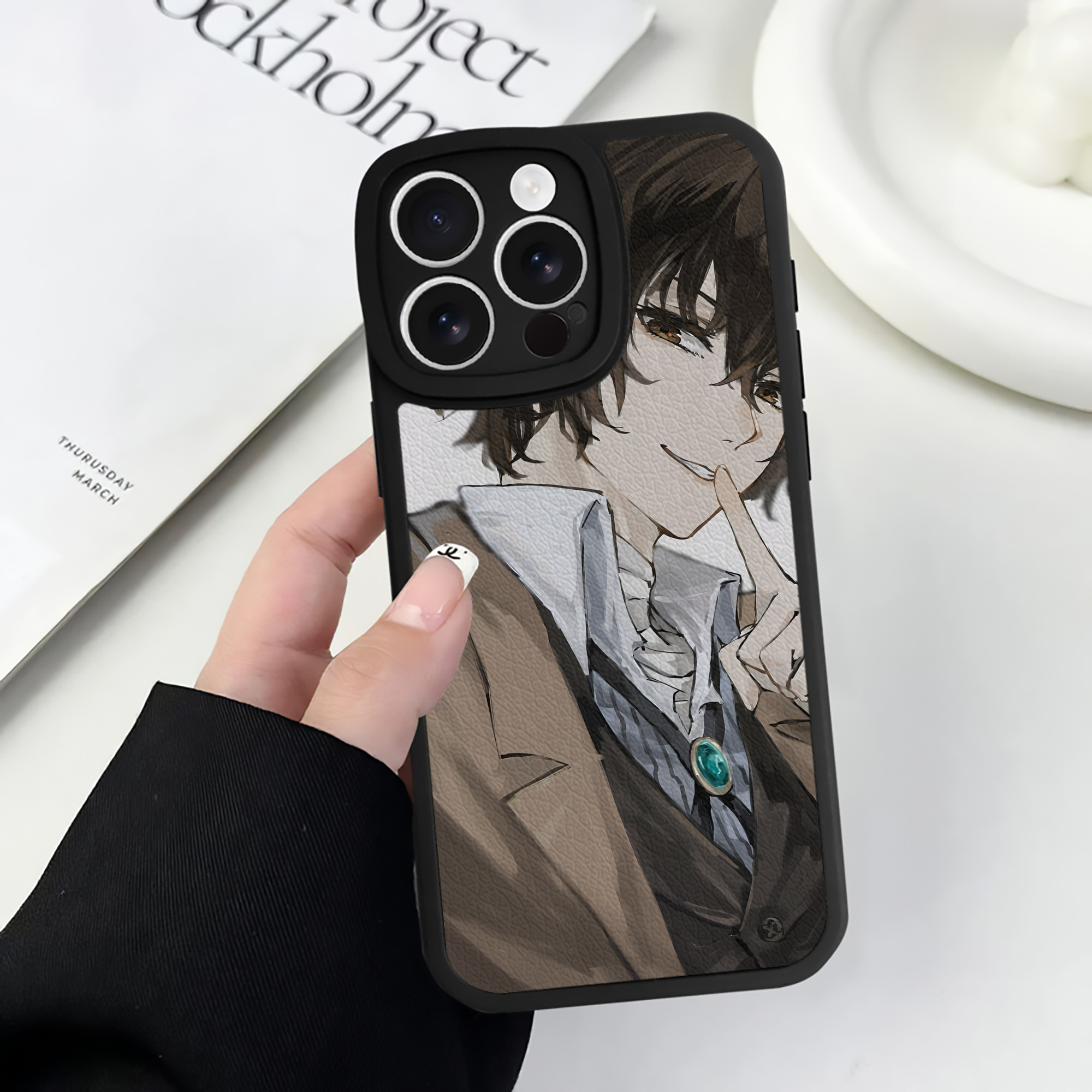 （画像用） 文豪ストレイドッグス Bungo Stray Dogs 【iPhone 16シリーズ対応】シリコンスマホケース（レザー調） 材質：シリコン